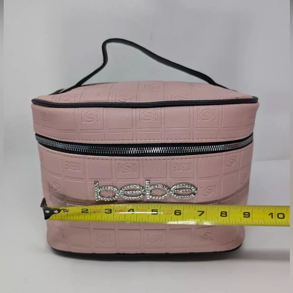 ❌SALE❌Bebe Soft Train Quilted Case Faux Leather Makeup Travel Bag Large Size.NWT - Picture 11 of 12